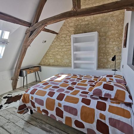 Bed and Breakfast Le P'Tit Coin Dans Les Vignes Restigné Exterior foto